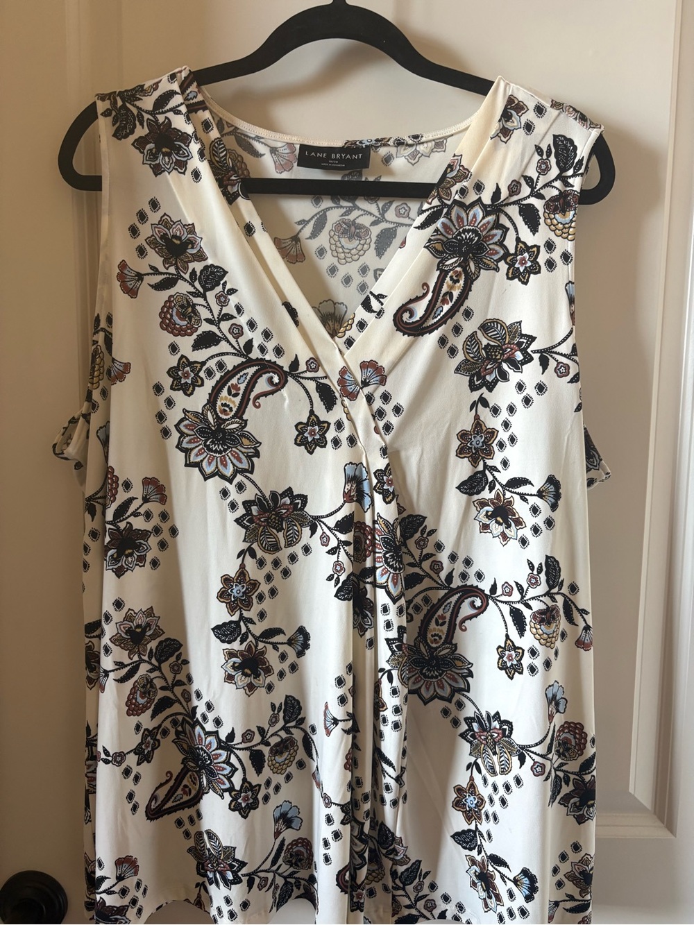Lane Bryant Cream Floral Paisley V-Neck Camisole with Black and Brown Accents